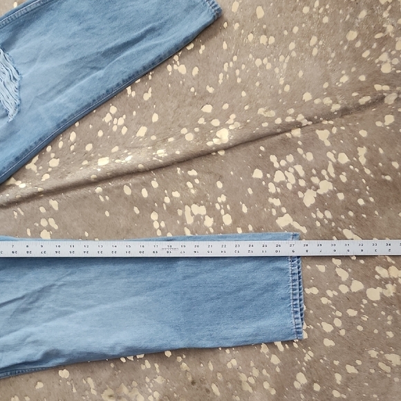 Wrangler Blue Straight Leg Jeans with Classic Style - Picture 5 of 6